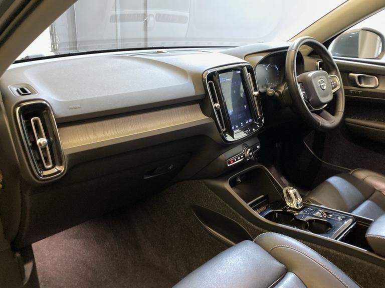 VOLVO XC40 Photo spincars-3f5751d5f95c7ecdd119d06d4f5ee6bcd18f0130.jpg