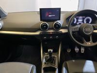 Audi Q2 Photo 2