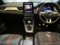 RENAULT Captur Photo 2