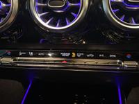 MERCEDES-BENZ GLA Photo 11