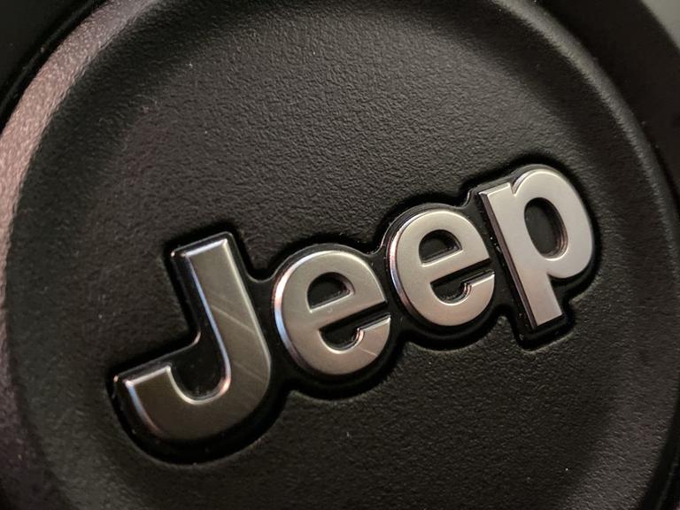 Jeep AVENGER Photo spincars-4e2a8e1cb69b8191e432465e44789bd25e3c3816.jpg
