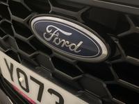 Ford FOCUS Photo 16