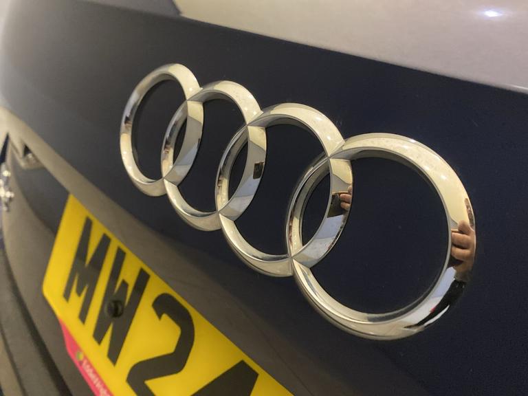 Audi Q2 Photo spincars-546ec780b6357f58389ed633adbbe33cdd3a3cab.jpg