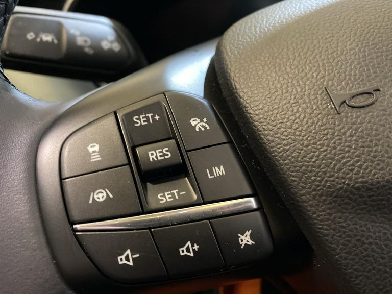 FORD Focus Photo spincars-59e7b6b931876911e31c4917318b8b316bc58b20.jpg