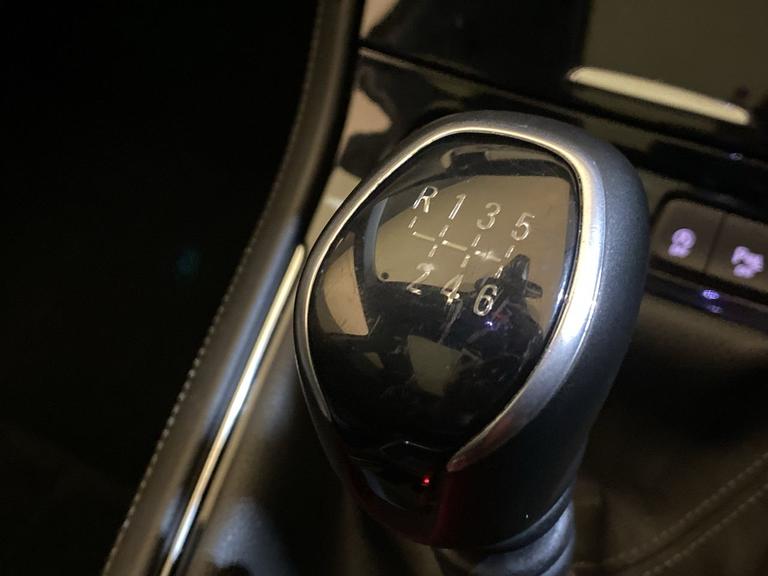 Vauxhall GRANDLAND X Photo spincars-5bc555d328420443a6f43a2582412bf2374cf61f.jpg