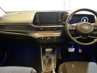 HYUNDAI BAYON Photo 2