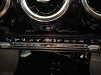 Mercedes-Benz CLA Photo 10