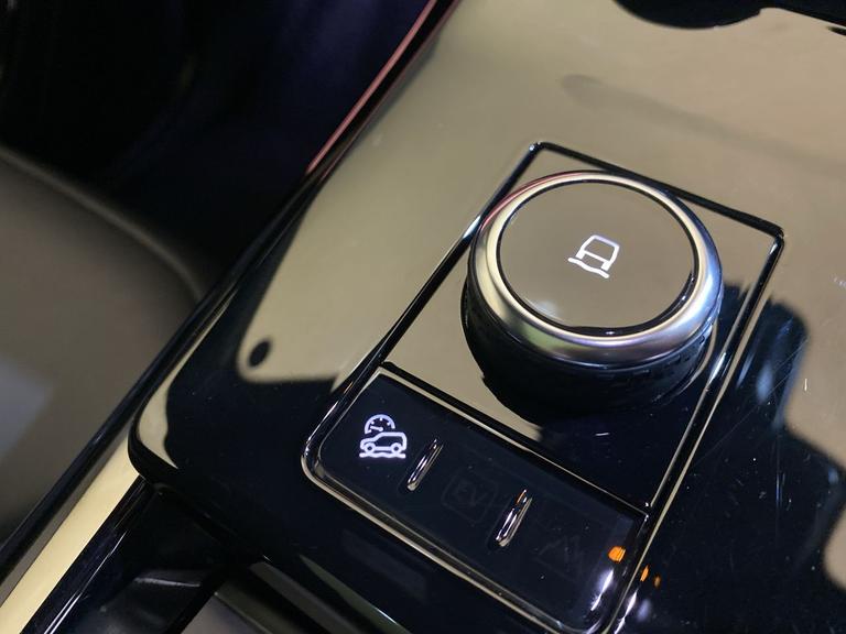 LAND ROVER Range Rover Sport Photo spincars-64140d819ecdd163521974d6a6e4aa4cd476bc88.jpg