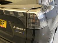 Suzuki S-CROSS Photo 16