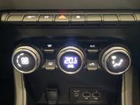 RENAULT Captur Photo 9