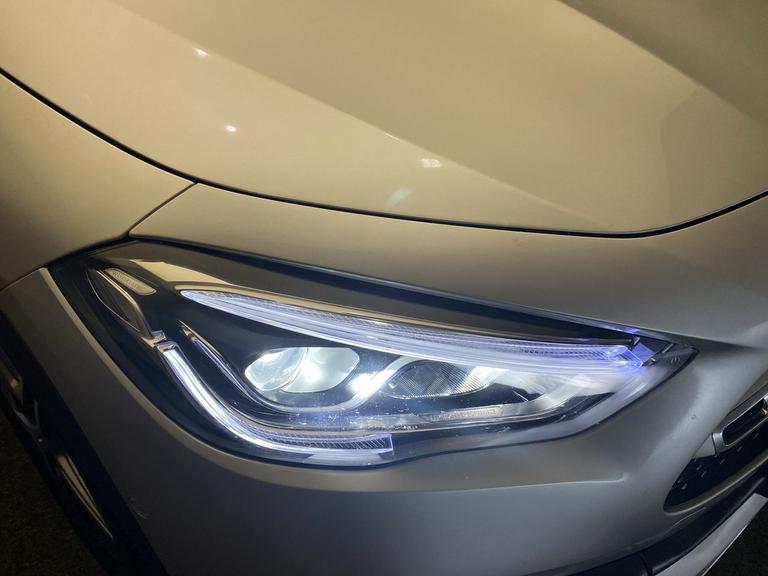 MERCEDES-BENZ GLA Photo spincars-6de6a4a5f3d2622471ed80dabb88a66cb2d9d724.jpg