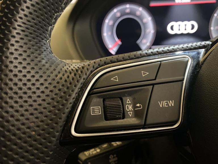Audi Q2 Photo spincars-72b4a2c153889822b87cb57f2e4daed34edfea41.jpg