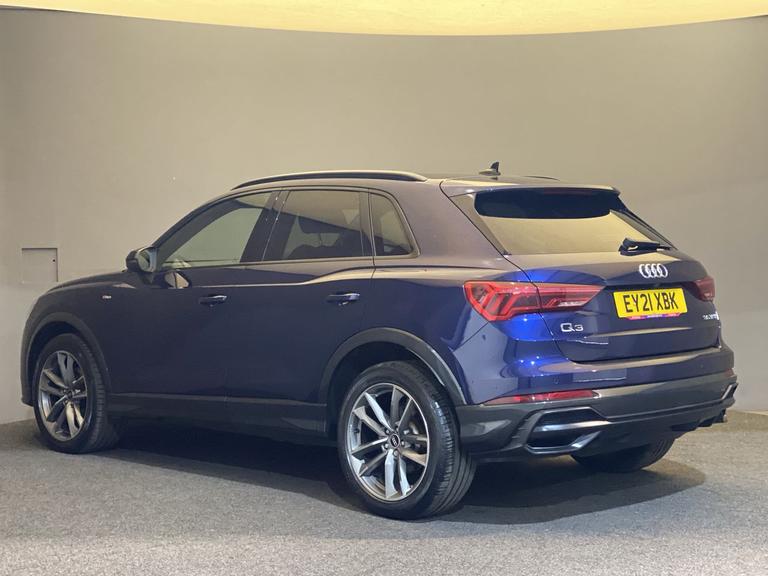Audi Q3 Photo spincars-7a24b5bff278e73c4e050dc3ab156e5cc85173d7.jpg