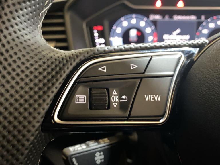 Audi A1 Photo spincars-813fde62f6dd23b97c3b655b0a7798f9b927516c.jpg