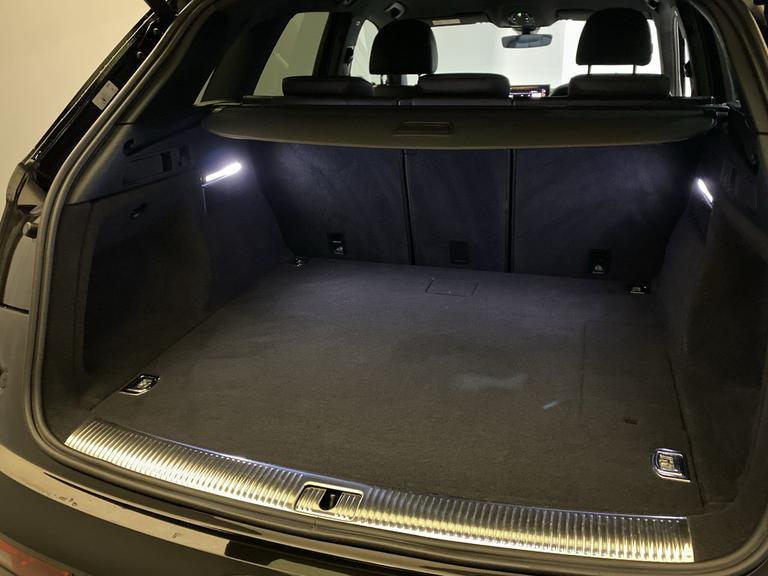 AUDI Q5 Photo spincars-843db7717debe4e4cb854a48ec82cca042eefa64.jpg