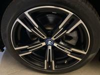 BMW 3 Series Photo 23