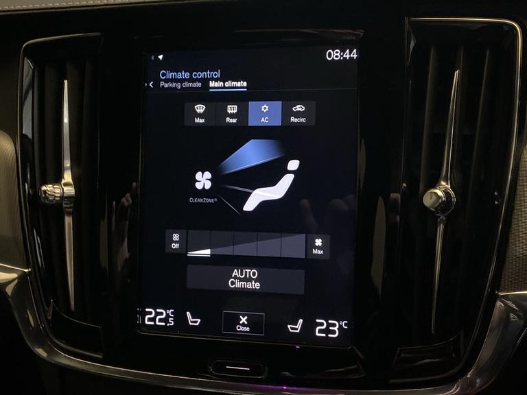 VOLVO V90 Photo spincars-84b4fd6f56772c37ff6c463a596bf1cdb3d761f0.jpg