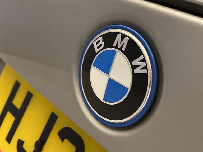 BMW X1 Photo spincars-86c67bfc4988514657e393b0612cedcab754eb5f.jpg