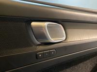 VOLVO XC40 Photo 25