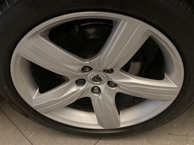 VOLVO V90 Photo spincars-8900b2f8adfe945da7de08008094ab9e94ea393c.jpg