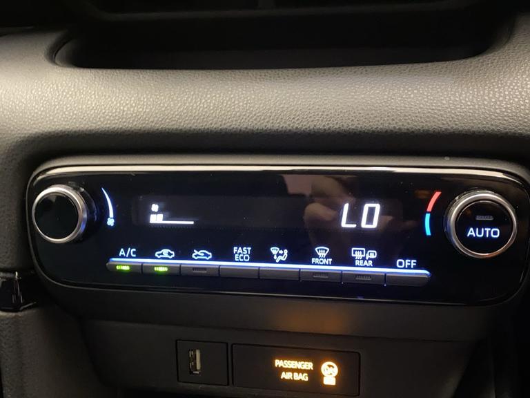 MAZDA MAZDA2 HYBRID Photo spincars-8b61fc3c33859a1a333a16afc92f3802976ff116.jpg