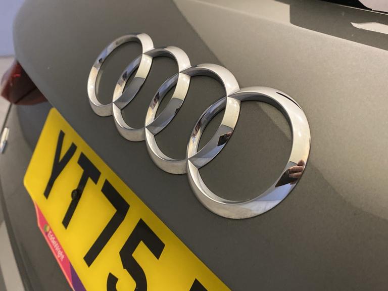 Audi A1 Photo spincars-8b69644814beb525c38fdc03476935b4f9f9d854.jpg