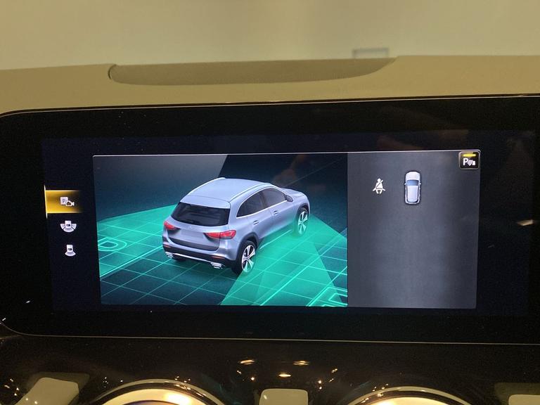MERCEDES-BENZ GLA Photo spincars-90ba4e11adda9701e5587b0e2d8a8ca6faeb4f26.jpg
