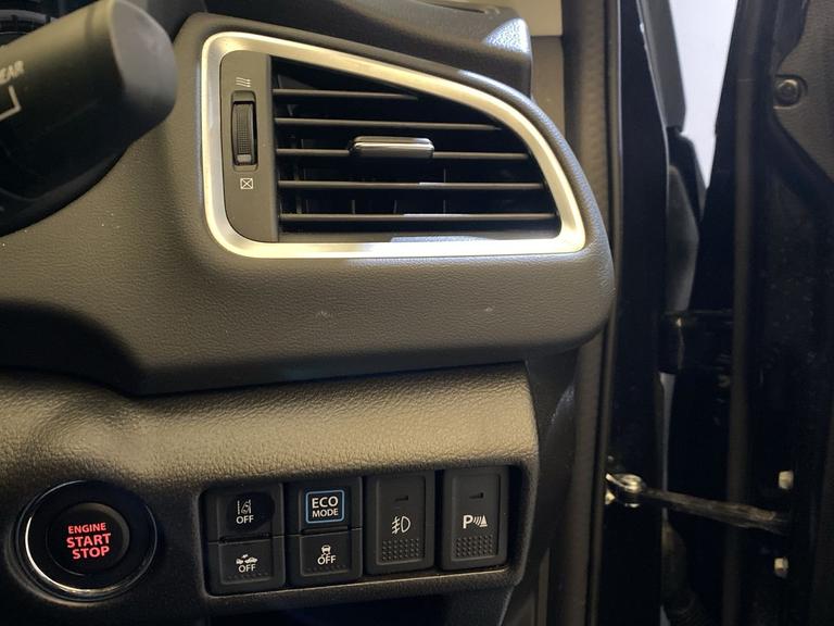 Suzuki S-CROSS Photo spincars-92e130485817b4e298b276c5f638dc60fd355df4.jpg