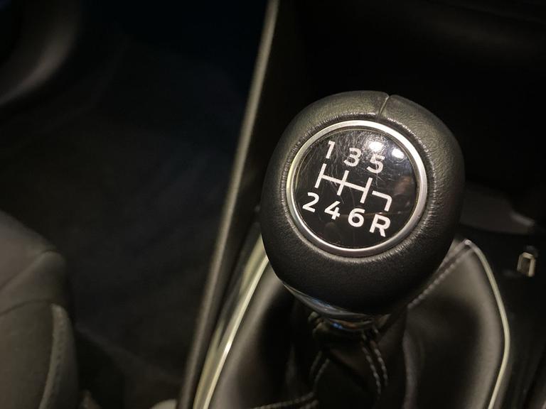 FORD FIESTA Photo spincars-94f8133465fa22433ace388621a61cb93f270141.jpg