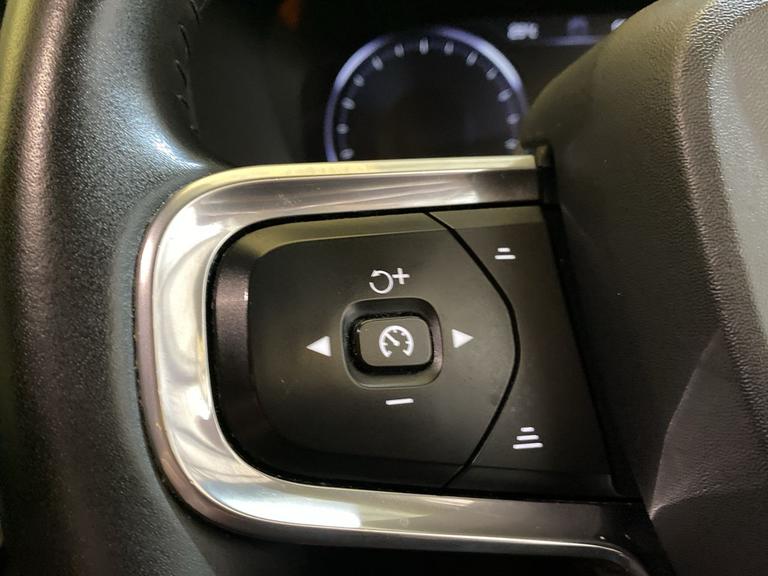 VOLVO XC40 Photo spincars-9728a33c73cf11ca74981f4f0a426bc7e3229162.jpg
