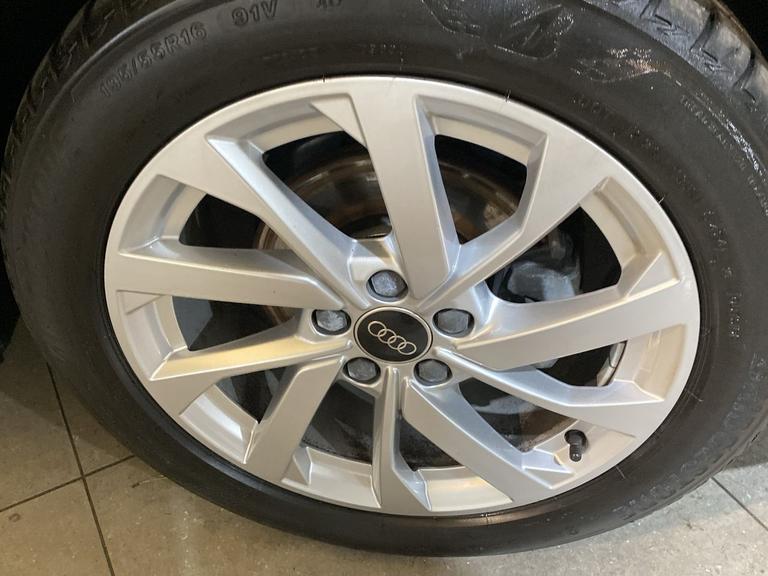 Audi A1 Photo spincars-99c9c8c8b30d947cc36de7bf9c5214bfc1af19a0.jpg