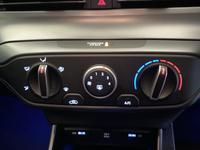 HYUNDAI BAYON Photo 8