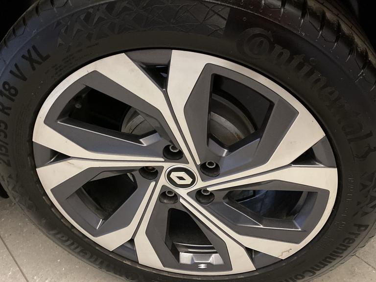 RENAULT Captur Photo spincars-9dc3f249e8c6b162f39c5b0b01cebf9228bb517a.jpg