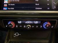 Audi Q3 Photo 11