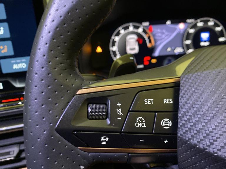 CUPRA FORMENTOR Photo spincars-a12b8fbbc1e7ba428a670d4a4fc43a91c85dfd41.jpg