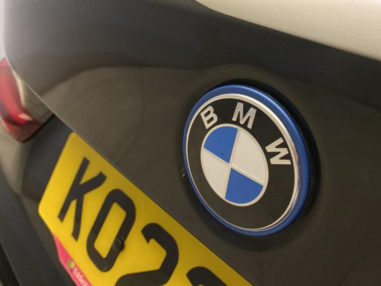 BMW 3 Series Photo spincars-a1b97ee62155b310e2a8e38e97dc93a05aa919a2.jpg