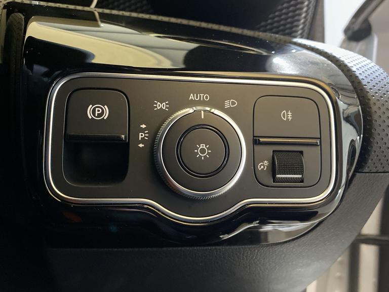 MERCEDES-BENZ A CLASS Photo spincars-a4110c4e9a007ea73d9203c4984a16dc7d277897.jpg