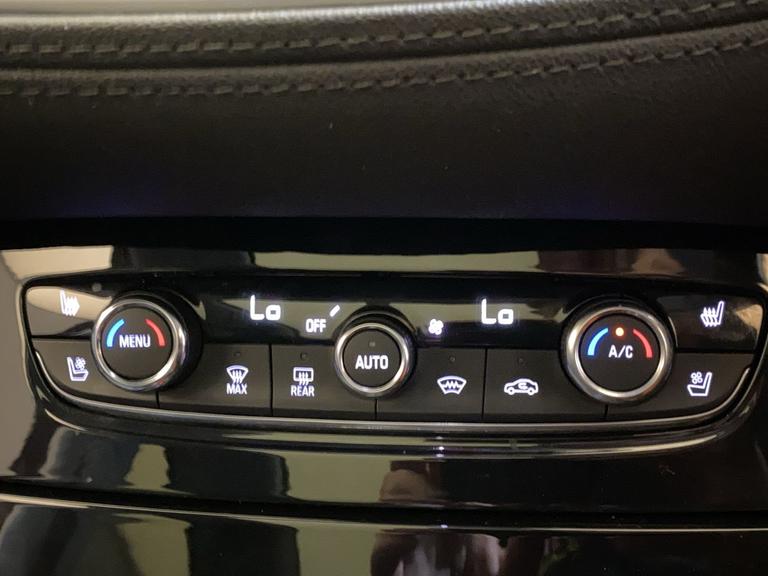 Vauxhall GRANDLAND X Photo spincars-a4aeda8deabaa6b8c861ecac16e077b85f6dcfdf.jpg
