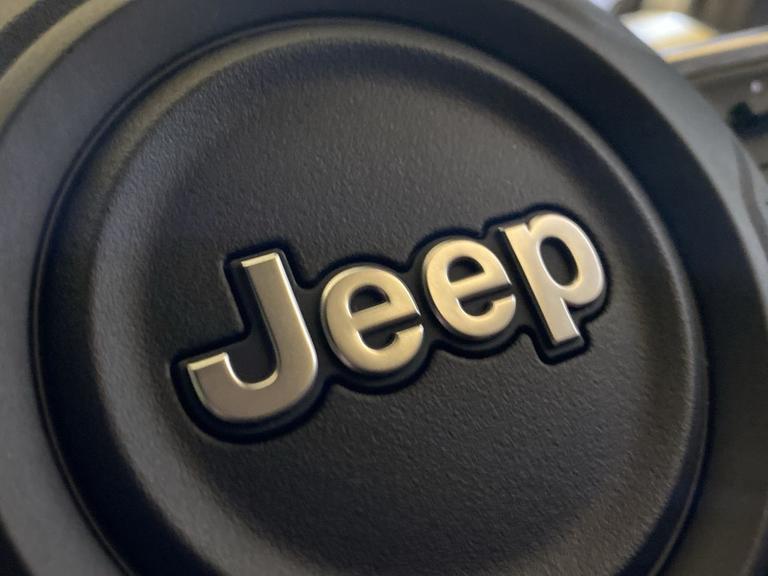 JEEP Avenger Photo spincars-a5a95740a44237cd50bb41ad8b08eb798c3bbe1a.jpg