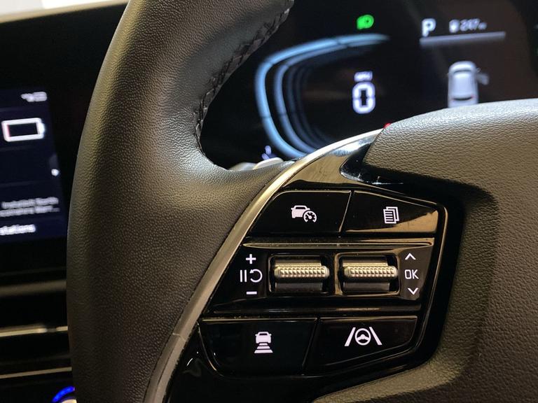Kia Niro Photo spincars-a658a7bcd4b7869f0af317c2905136fffffebe3e.jpg