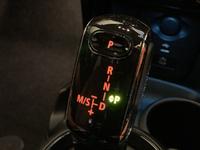 MINI Hatch Photo 4