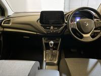 Suzuki S-CROSS Photo 2