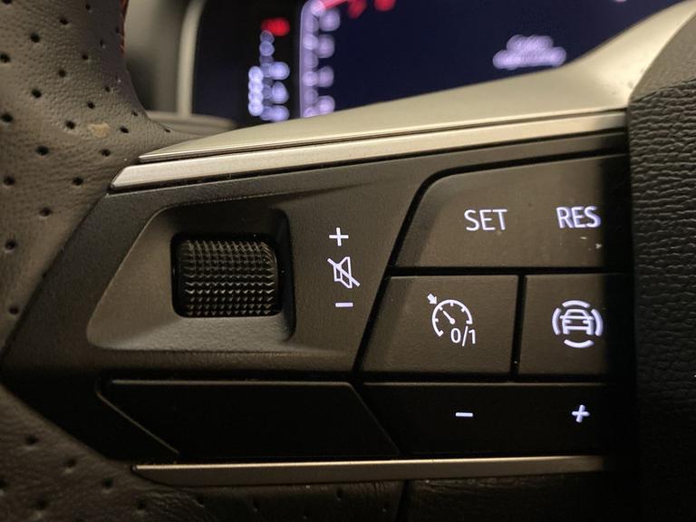 SEAT IBIZA Photo spincars-b21f42df42a4e5c8464c5f9b885a192ec9c3b202.jpg