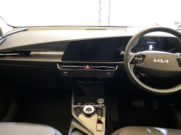 Kia Niro Photo spincars-b266069f4343e30e486361c9a5ee99c774941a66.jpg