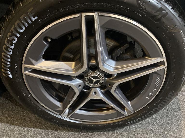 MERCEDES-BENZ GLA Photo spincars-b3e4e3536b8ca4d94ed7b1f4b3914efe0bf6540a.jpg