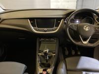Vauxhall GRANDLAND X Photo 2