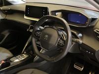 Peugeot 208 Photo 1