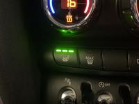 MINI HATCH Photo 12