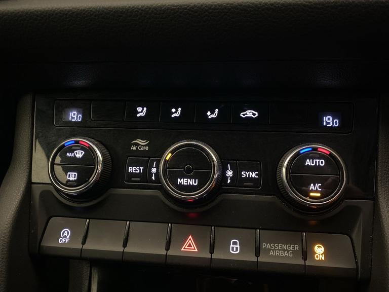 ŠKODA Kodiaq Photo spincars-cc9a3a85f10bf5214f010632c4455527a4d197b4.jpg