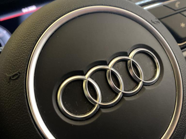 Audi Q2 Photo spincars-cd8e8a9448e3dac4a455b78f41b027c36b6d0ba5.jpg